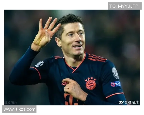 莱万领衔球队新征程展现无与伦比的进攻实力与团队合作精神